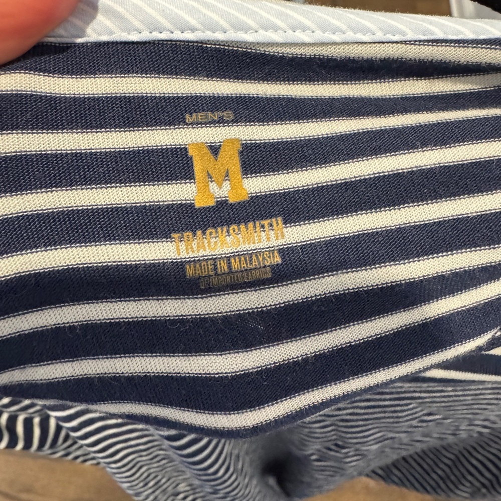 Tracksmith Men’s Navy and White Striped Short Sleeve Tee - Picture 4 of 6